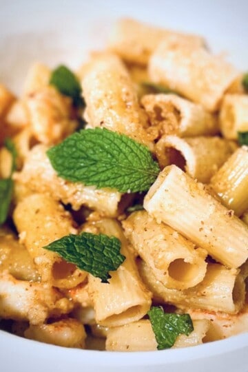 Rigatoni with Lemon Pesto in a white bowl.