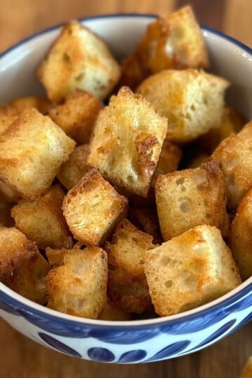 Bowl of air fryer croutons.