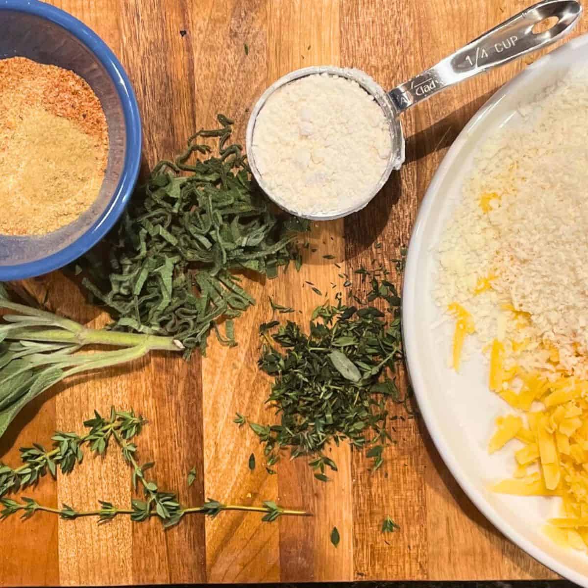 Ingredients for buttery herb panko topping.
